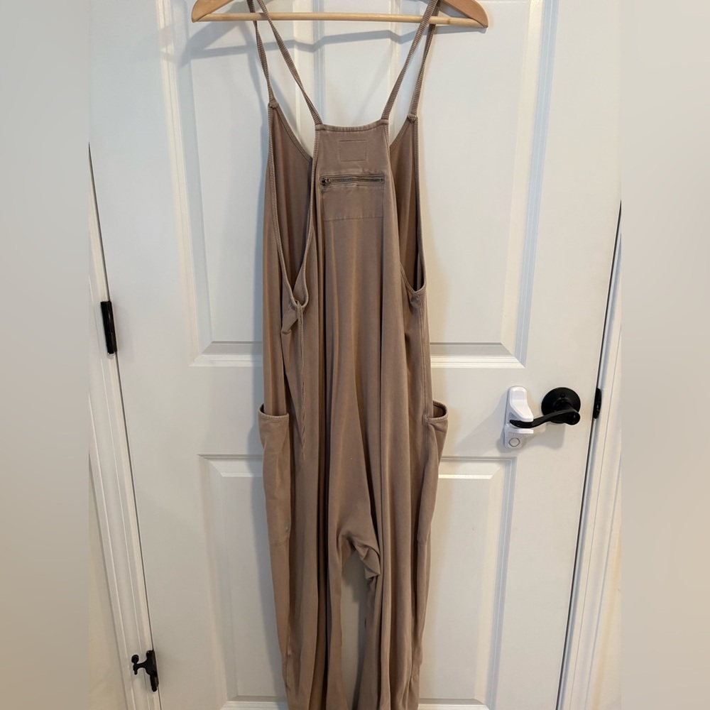 Free people movement hotshot jumpsuit size L - Picture 4 of 4